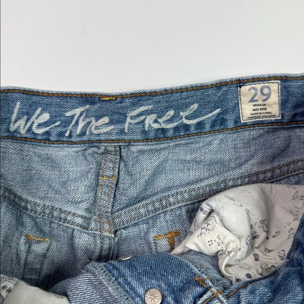 We The Free Distressed Mid Rise Button Fly Denim Shorts Size 29